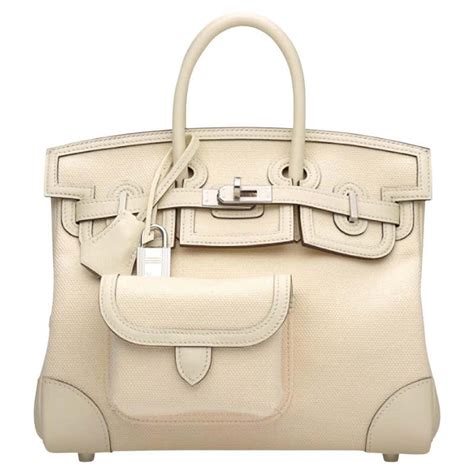 HERMÈS Birkin 25 Leather Top Handle Bag on SALE 